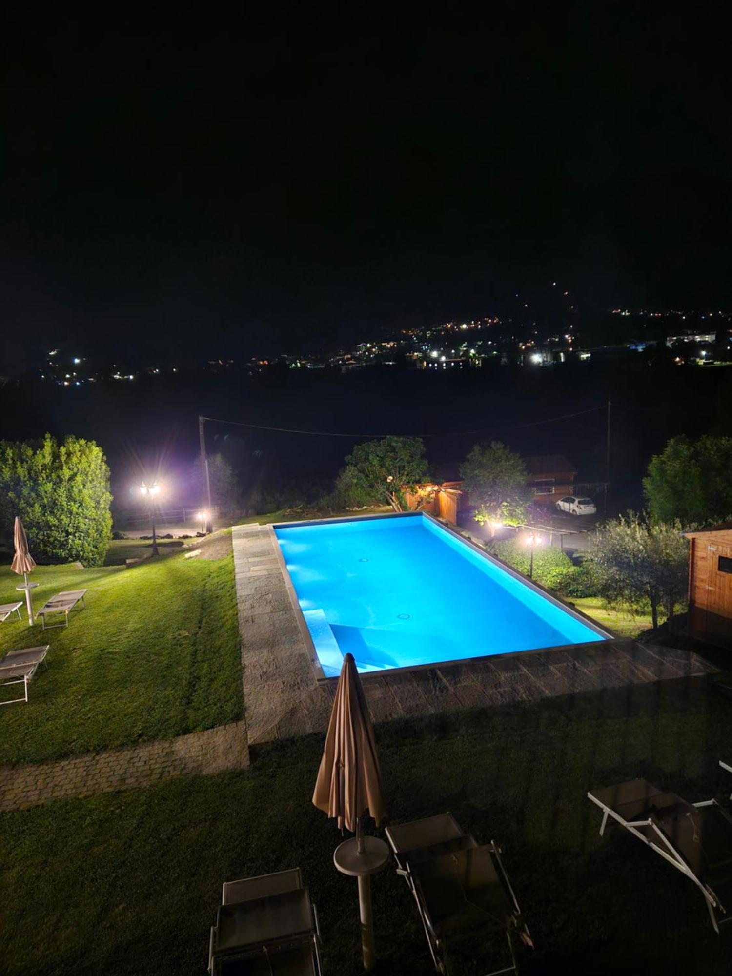 Borgo Erbiola Villa Colico Exterior photo